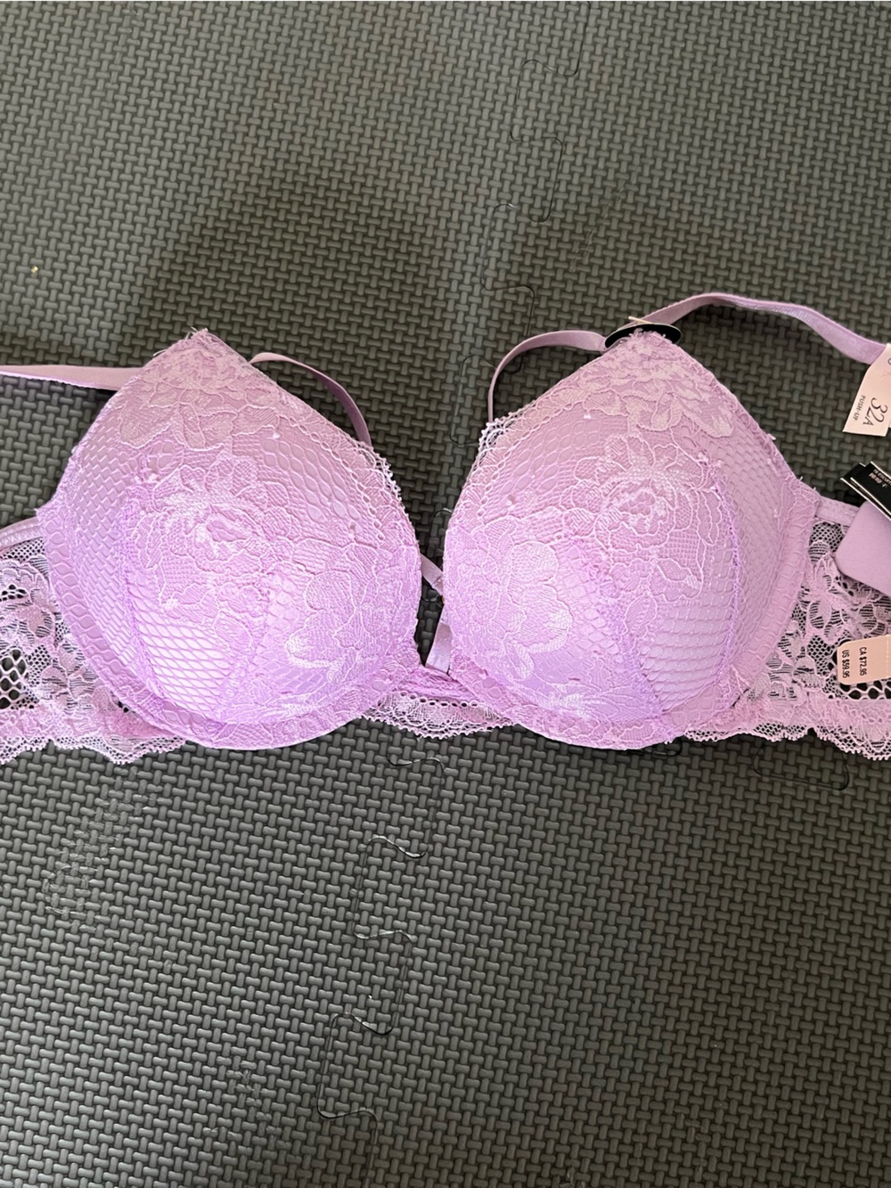 Victoria's Secret Lavender Lace Push-Up Bra